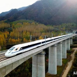 我国高铁为什么总是飞驰在桥梁上？