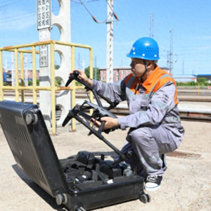 “千里眼”筑牢铁路供电“安全堤”