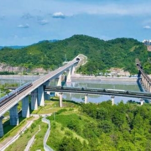 突破16万公里！中国铁路多项指标稳居世界前列