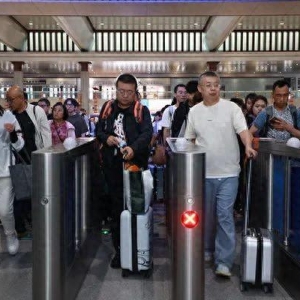 国庆期间太铁增开184趟列车，新型复兴号智能动车组即将上线