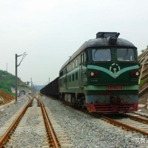 过去三十多年中国铁路最具代表性的一款机车，产量超过四千台