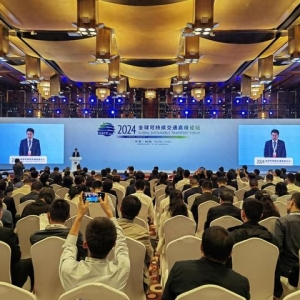 国家铁路局局长：9个型号新能源铁路机车已成功下线，今年将实施200台新能源机车替代