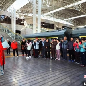 河南“花木兰”邂逅广西“刘三姐” 戏曲特色旅游专列上线