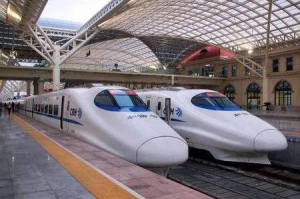 高铁和动车究竟有什么区别？两者概念完全不同，别再傻傻分不清了