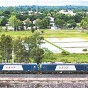 中老铁路开通运营3周年，人气更旺，“带货”更强——“黄金通道”不断书写互利共赢新故事