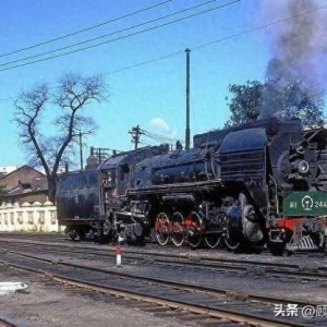 完了完了！刹不住车了！1980年齐北线富裕站列车追尾冲突重大事故