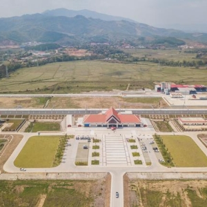 通讯｜记录者的镜头与笔见证中老铁路三载变迁