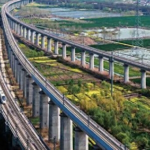 铁路投资“加速跑” 铺就发展“快车道”