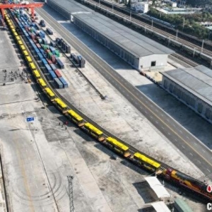 贵州：铁路专列持续打通对外开放通道 “黔货出山”激发外贸经济活力