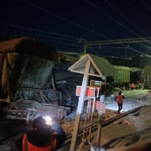 已致1死27伤！俄罗斯两列火车相撞，乘客数量超300人