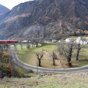 现代与传统的交响——穿越阿尔卑斯的百年铁路