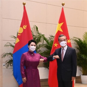 蒙古想要的，俄罗斯给不了，通往中国的新铁路，连西方都看明白了