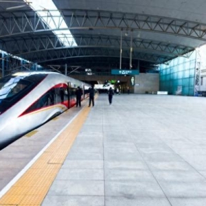 国铁沈阳局上新复兴号技术提升型智能动车组