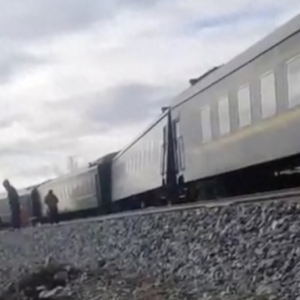 列车黑河脱轨20人被问责细节公布！当地曾有工程车侵入铁路