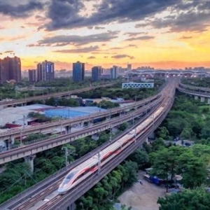 国铁：到2030年实现全国铁路达18万公里，其中高铁6万公里