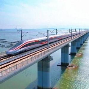 全国铁路今起实行新运行图