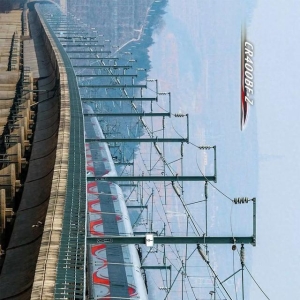 铁道风景线 | 复兴号奔驰在陇山渭水间