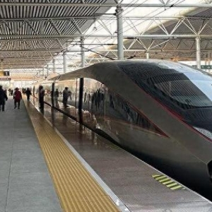 时评：铁路春运 畅通温暖“回家路”