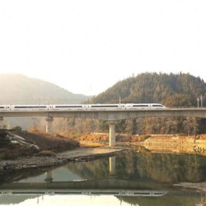 高铁到这里，就是“没难度”！