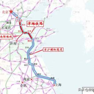 在“八纵八横”高铁网，其中有5条高铁通道全面在建中