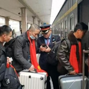 甘南县：“爱心”返乡专列为务工人员铺就便捷返乡路