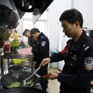 中越边境铁路派出所的“别样”除夕