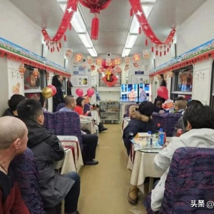 齐齐哈尔这趟列车，年味太浓！