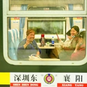 湖北枣阳开行免费返岗专列让务工人员顺畅出行