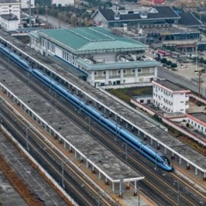 云南铁路开行蛇年首趟务工专列