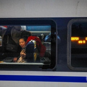 家门到厂门！重庆首趟定制返岗务工专列出发