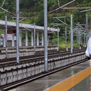 沪杭超级高铁，还会“悬”多久