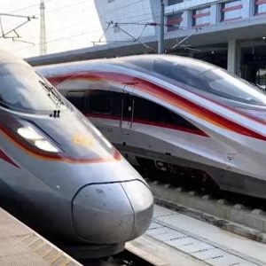 高铁知多少｜为什么高铁列车始终使用远光灯？安全吗？