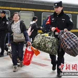 铁路警方科学部署 全力以赴保障旅客平安返程