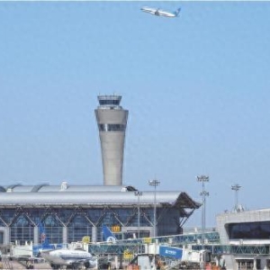 高铁进城赋能 空中引擎加持 枢纽之城持续上新流量澎湃