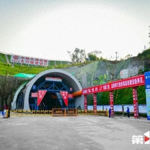 早上小面，中午油泼面！重庆⇌西安2.5h……这些高铁也有新进展