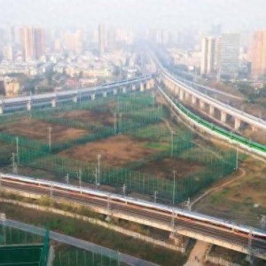 时评：中国铁路建设春潮涌 经济腾飞动能足