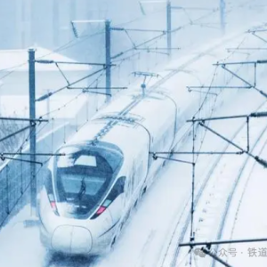 冻雨等极端天气下是如何导致列车晚点的