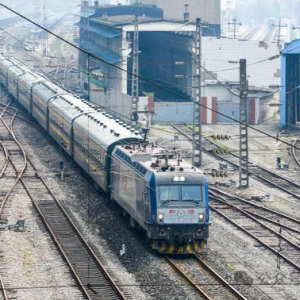 为什么列车通过道岔需要限速？