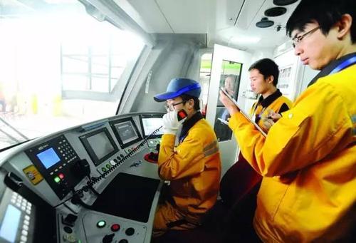 共青铁路工程技工学校轨道司机专业2020年招生开始报名……。-1.jpg