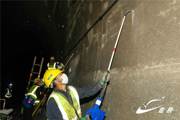 施工全面铺开！玉河铁路2025年春运前实现5G网络全覆盖-2.jpg