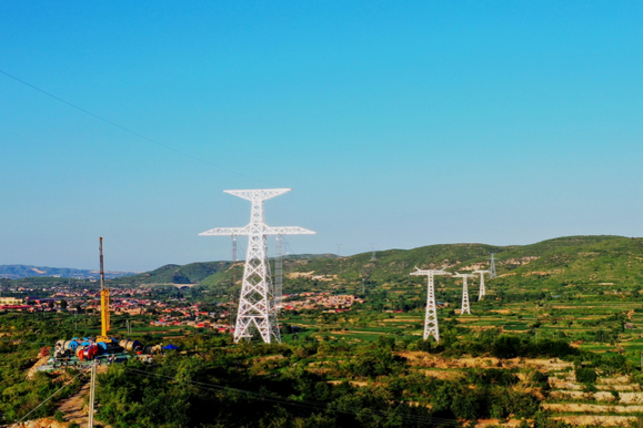 国家电网：加快电网建设 赋能绿色发展-3.jpg