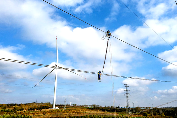 国家电网：加快电网建设 赋能绿色发展-6.jpg