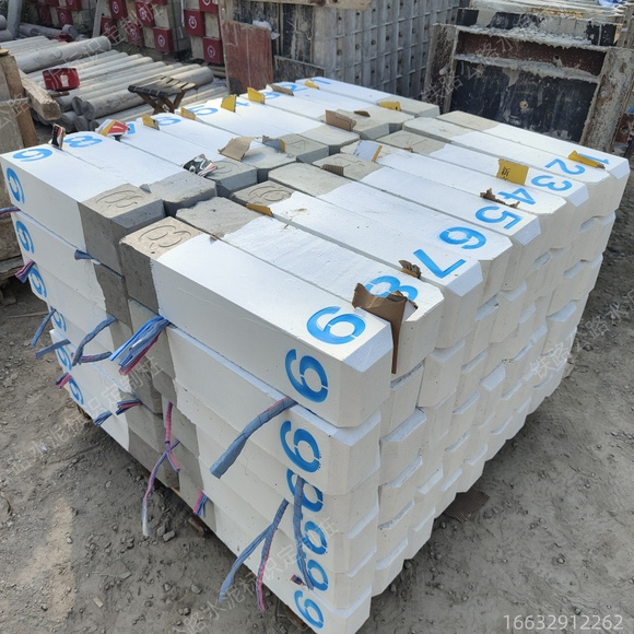 大兴安岭 铁路ab桩 水泥道口护桩黄黑水泥标志桩 渠界百米桩桥涵-5.jpg