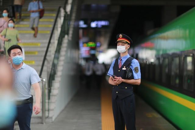 对于只有大专学历的铁路职工来说究竟该如何提干呢？-3.jpg