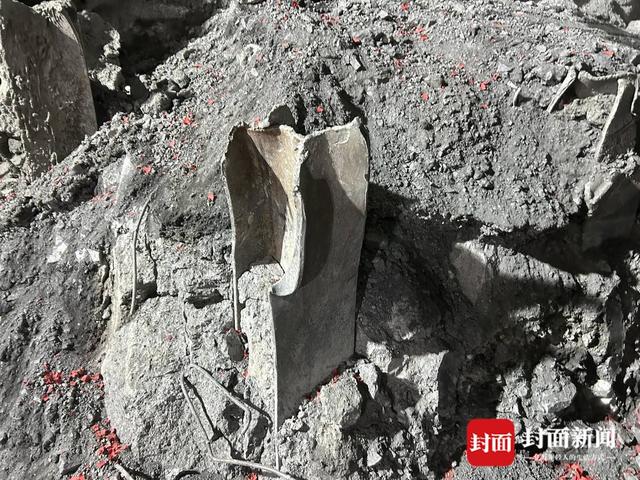 在“豆腐块里打洞”！揭秘川青铁路德胜隧道攻坚克难这十年｜大国工程