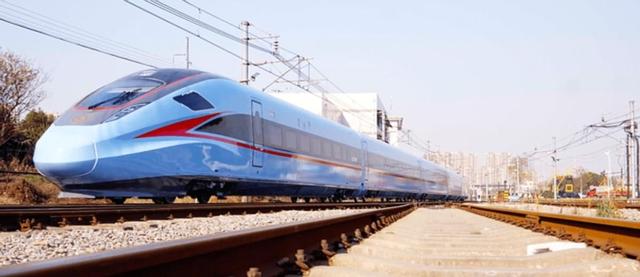 全新时速400km动车组要来了！据调查国内没有铁路能跑，有何意义