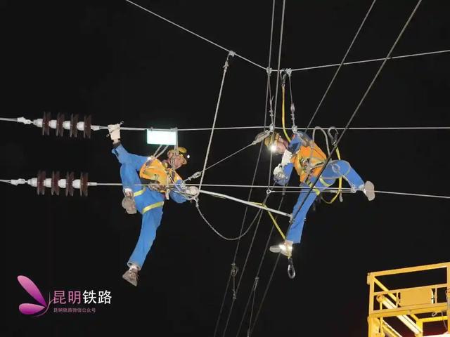 供电接触网为何要经常检修？