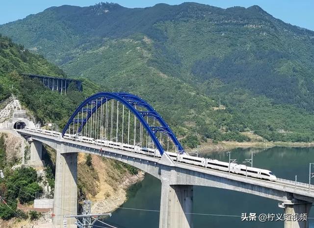 万万没想到，高铁逐渐变味了，背后的原因令人难以接受