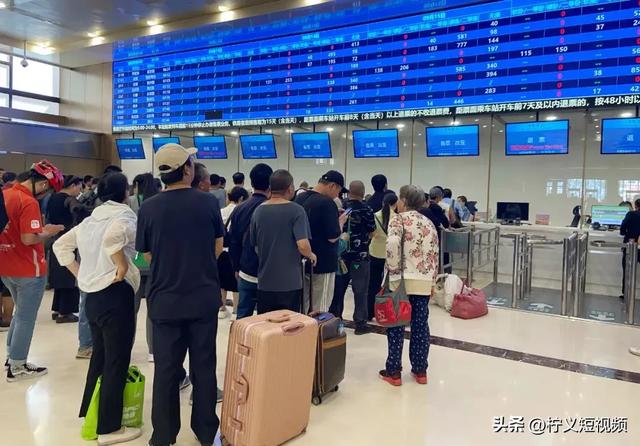 万万没想到，高铁逐渐变味了，背后的原因令人难以接受