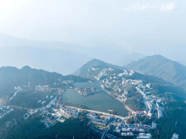 限时福利！凭高铁票享优惠！